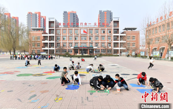 图为3月11日，北京市中关村第三小学雄安校区。 中新社记者 韩冰 摄